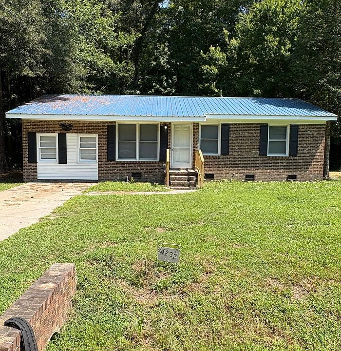 1st image of 4232 Governors Rd #308