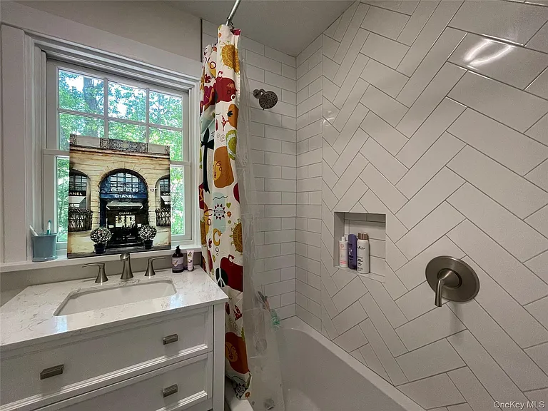 38 Gedney Park Dr — Photo 19