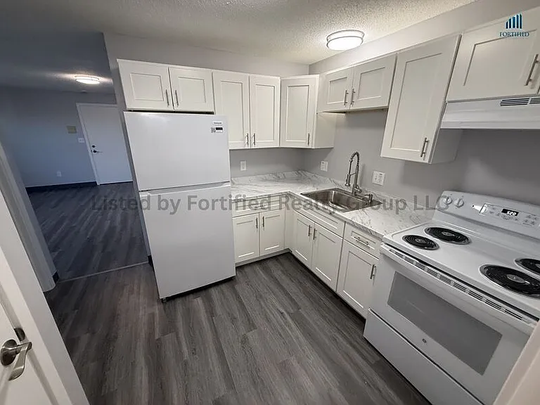 340 Buffinton St #5 — Photo 5
