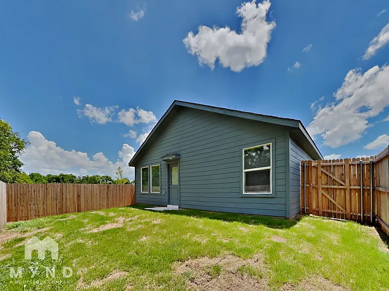 242 Willow Way — Photo 18