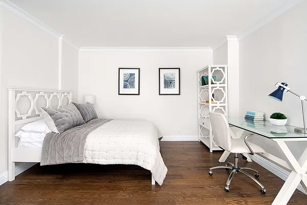 Sold by Compass | media 2