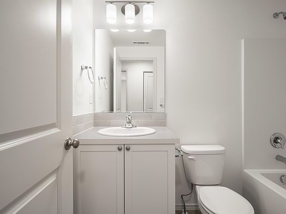 4th image of 8617 N Orchard Ct #22/1
