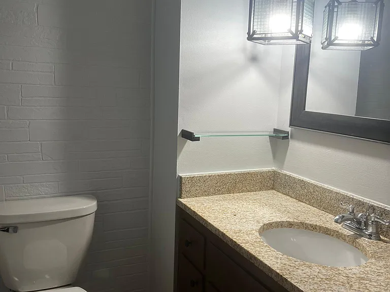 11725 W Watertown Plank Rd — Photo 7
