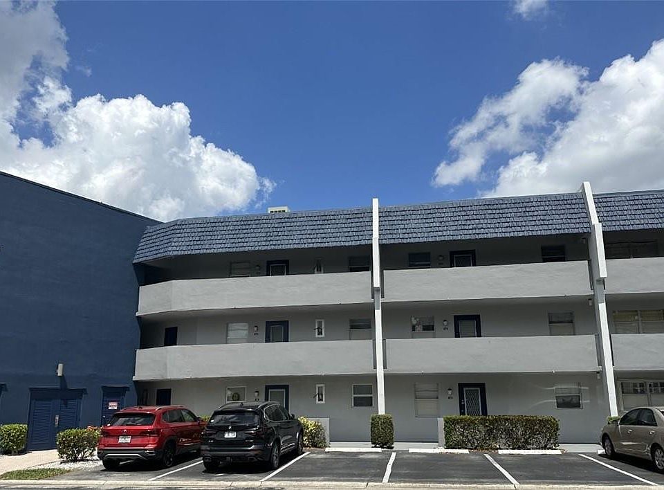 1st image of 7787 Golf Circle Drive #303