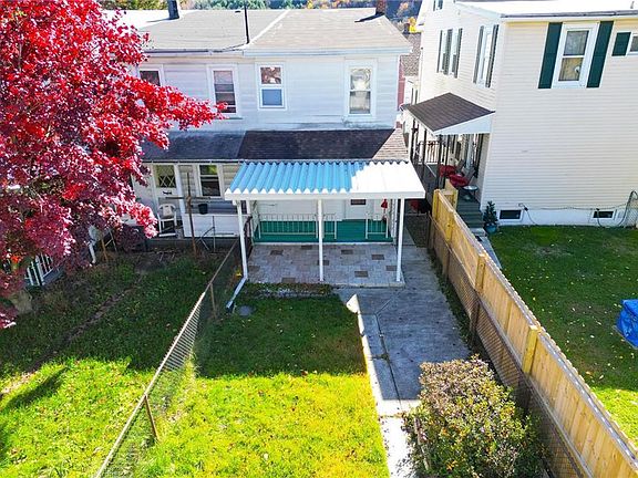 4th image of 225 W Howard Ave