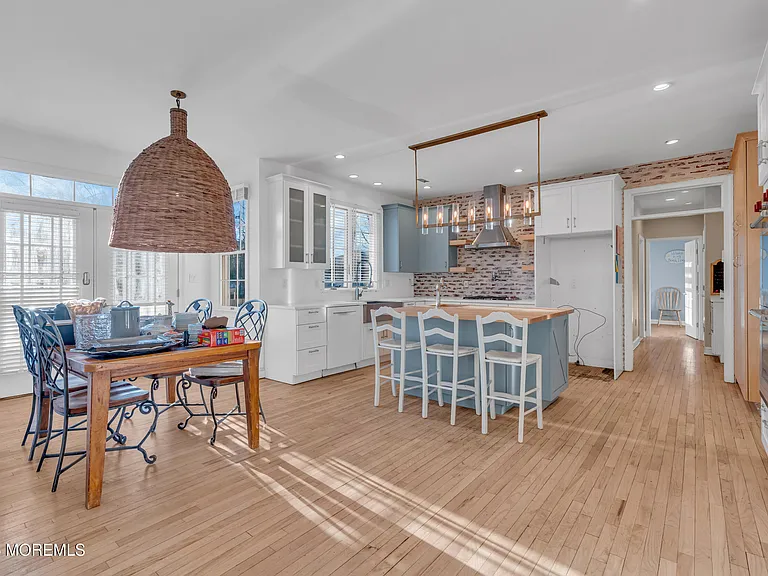 21 Old Queens Ct — Photo 13