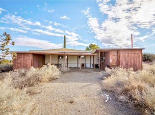 9802 Wintergreen Rd, Pinon hills, CA 92372
