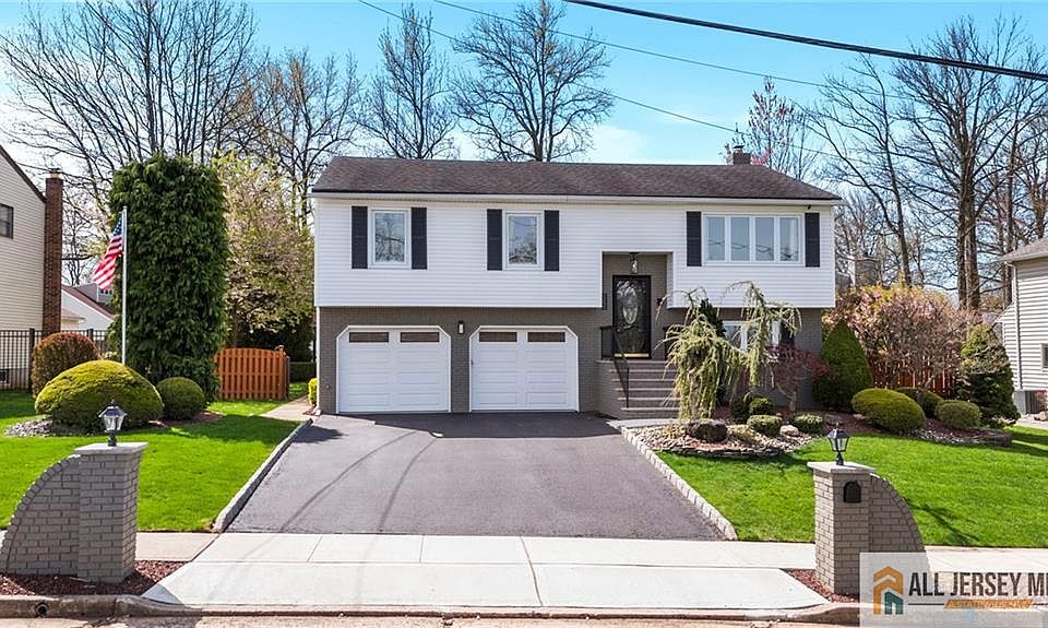 1st image of 275 Alden Ave