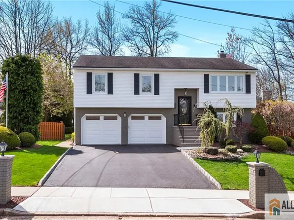 275 Alden Ave, Edison, NJ 08820