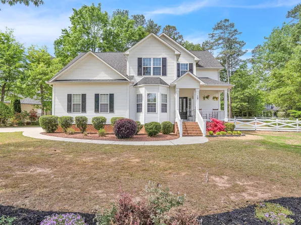 18 Fox Pen Dr, Raleigh, NC 27603