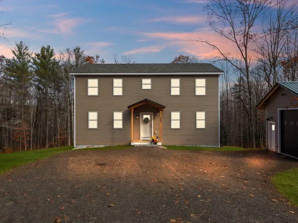 101 Goodrich Road, Hebron, ME 04238