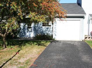 3308 Greenwich Ln, Island Lake, IL 60042