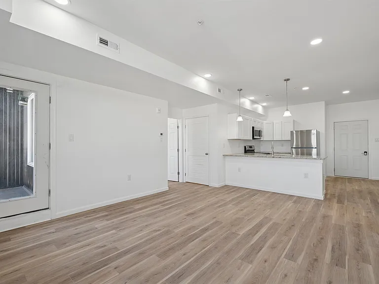 4512 Lancaster Ave #1A — Photo 13