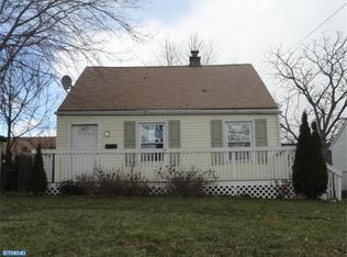 929 Chestnut St, Trainer, PA 19061