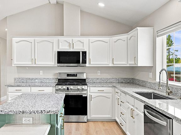 3rd image of 4164 Hackney Way