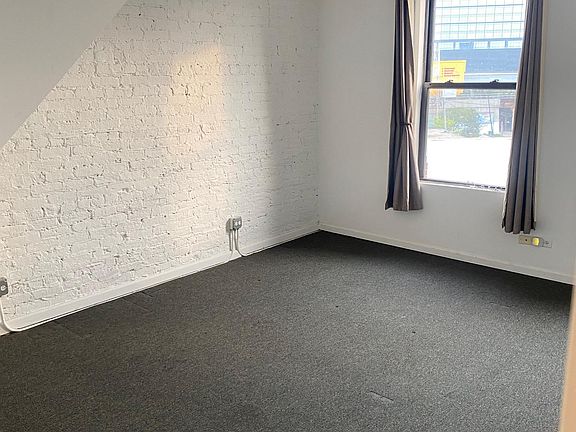 4th image of 727 W Grand Ave #4