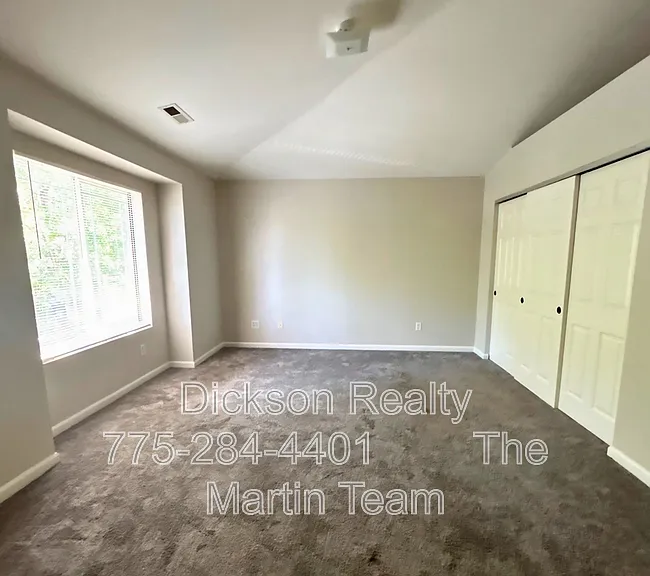 1317 Powell Ln — Photo 9