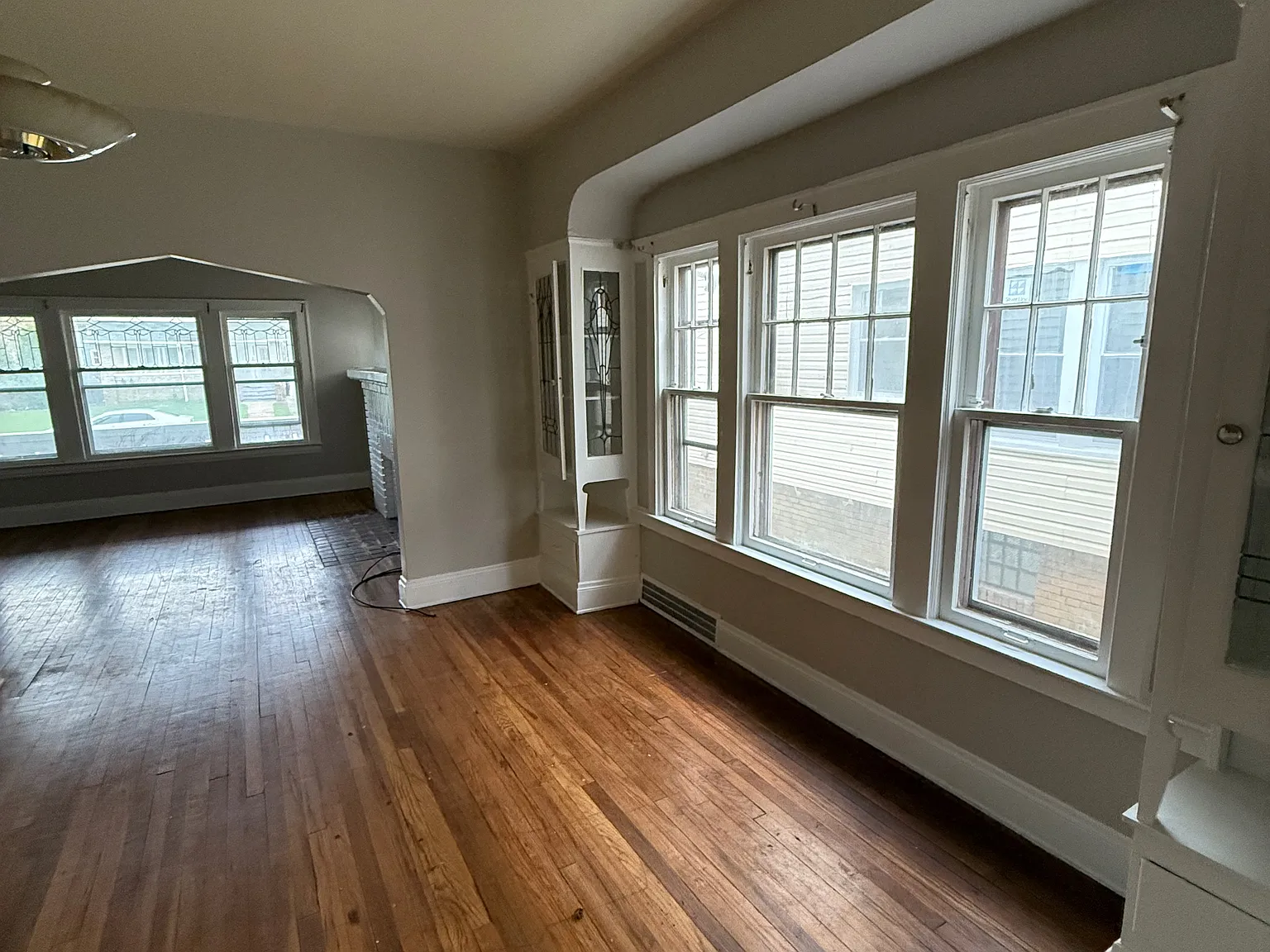 3 bed, 1350 sqft, $1,250 — Photo 4