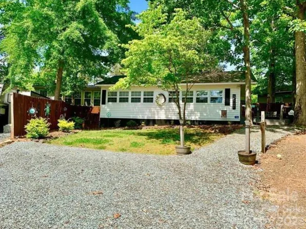 106 Catawba, Mount Gilead, NC 27306