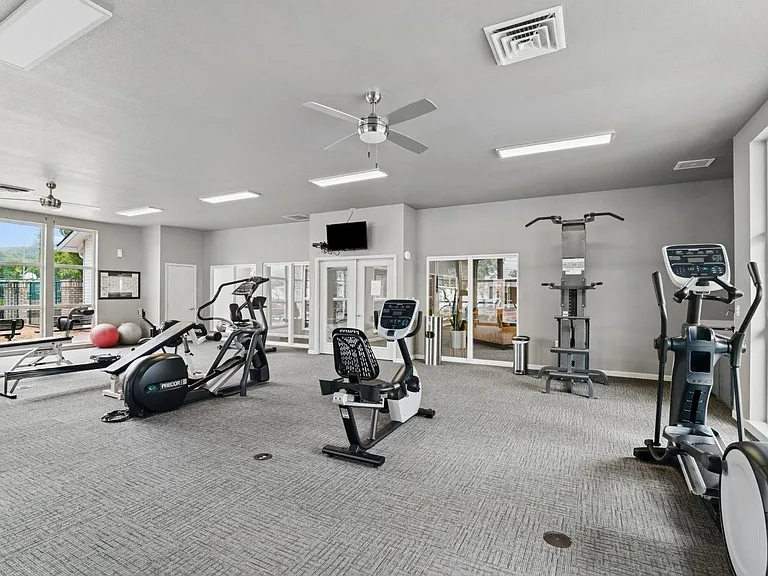 Jenna Village Apartments — Photo 13
