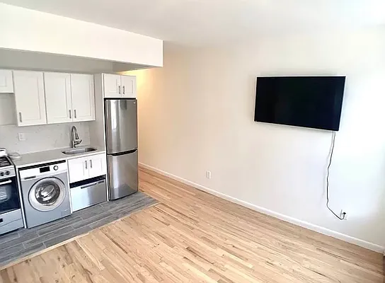 Rented by Heritage Realty LLC | media 9