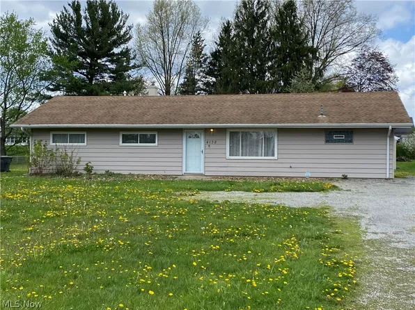 4138 Burkey Rd, Youngstown, OH 44515