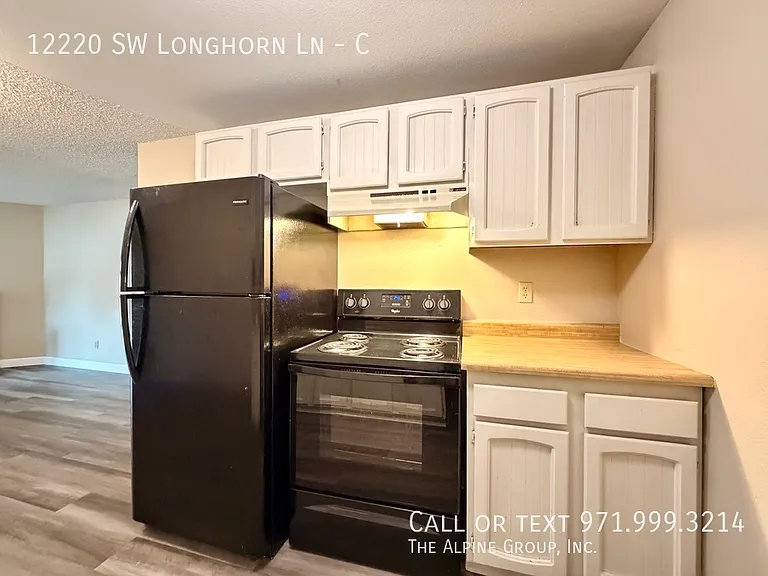 12220 SW Longhorn Ln #C — Photo 8