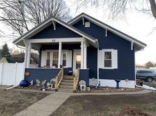 516 W 5th St, Yankton, SD 57078