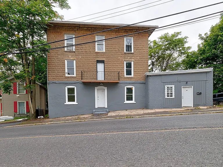 1st image of 45 Long Hill Rd #R1