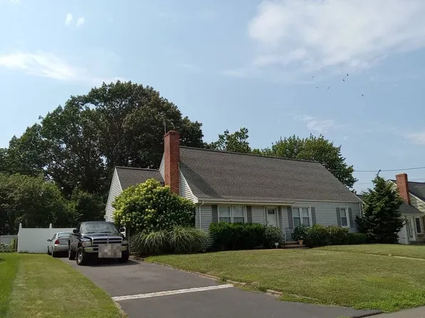 55 Walnut St, Stratford, CT 06615