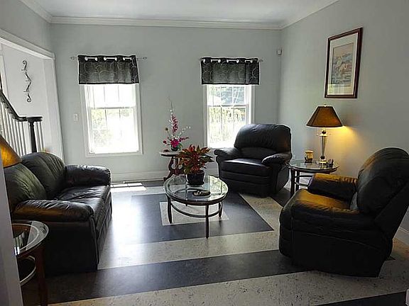 4th image of 1 Heritage Dr