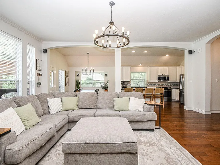 7219 Colony Bend Ln — Photo 6