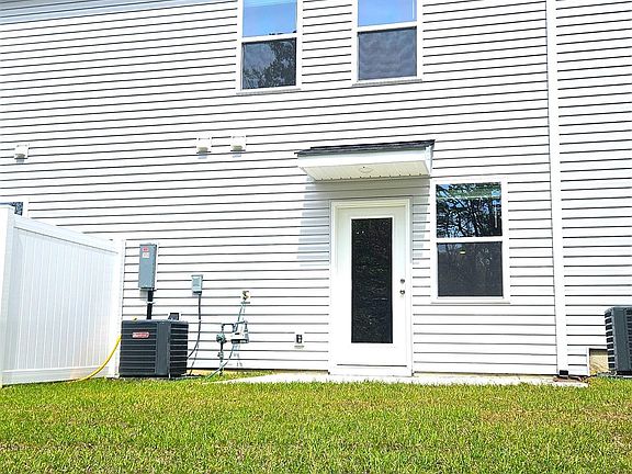 4th image of 306 Frog Leap Rd