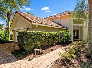 16 Madeira Ct, Palm Coast, FL 32137