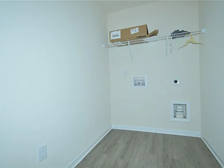 3094 Tofte Dr — Photo 28