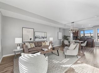 116 S 7a St NE #214, Calgary, AB T2E 0C4