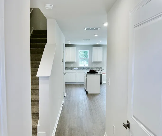 121 Pennsylvania Dr — Photo 3
