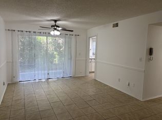 2454 Sharkey Rd #104, Clearwater, FL 33765
