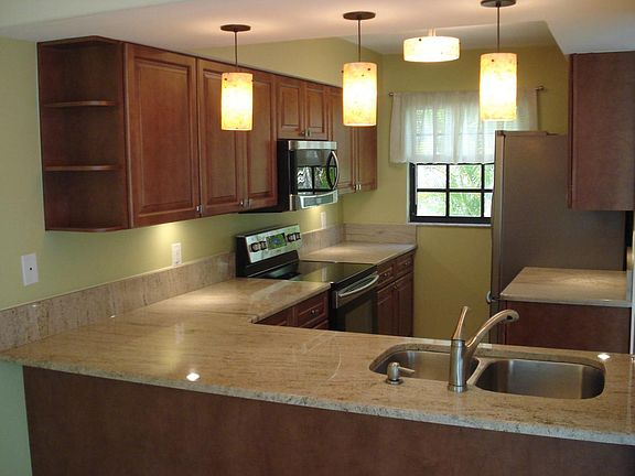 3rd image of 408 Menendez St #108