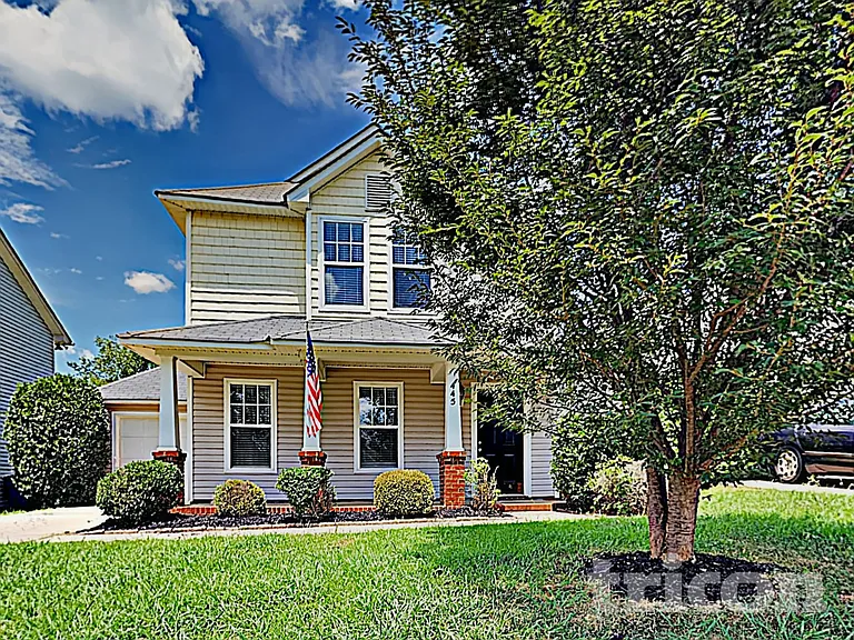 445 Amir Cir — Photo 1