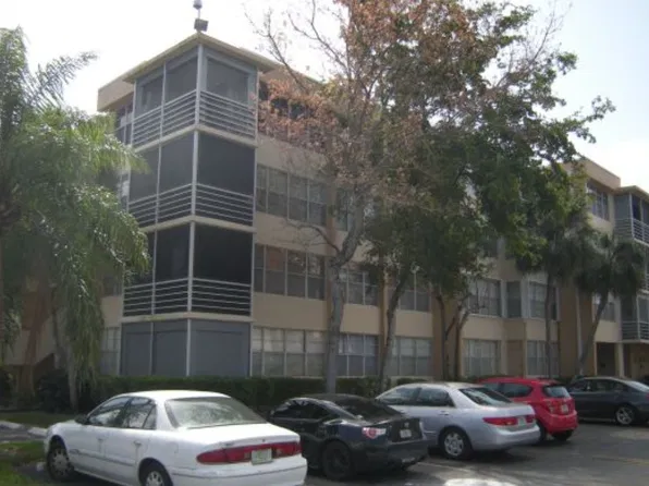 2751 Taft St APT 311, Hollywood, FL 33020