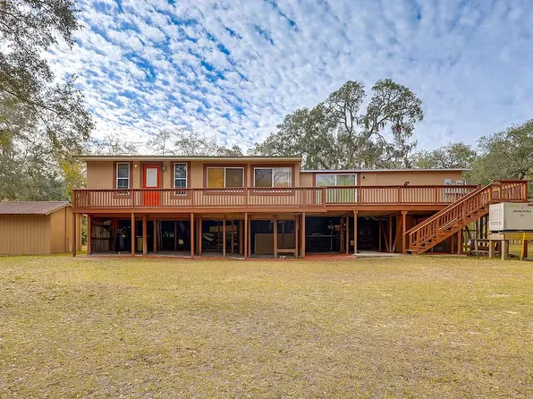 8310 Canal Ave, Fanning Springs, FL 32693