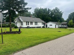 619 W 5th St, Litchfield, MN 55355