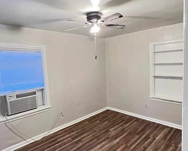 4129 S Union Ave — Photo 3