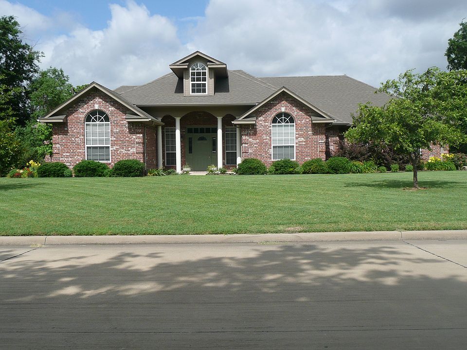 1st image of 2805 Meadowview Rd