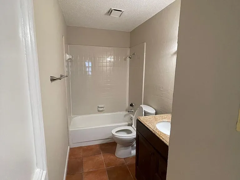 5516 Stone Meadow Ln — Photo 13