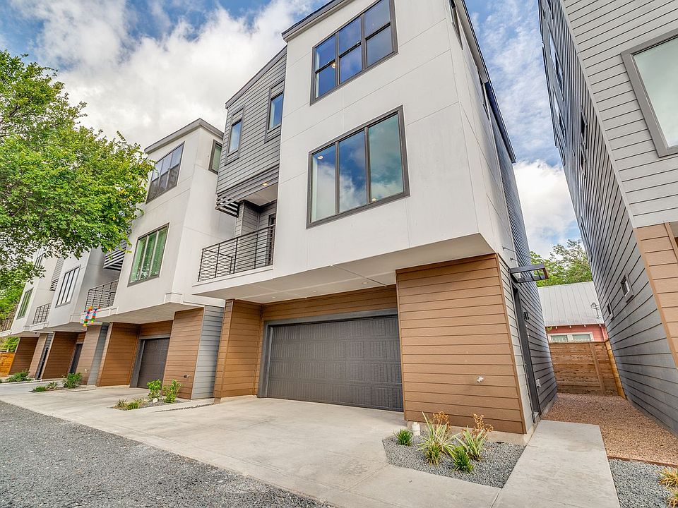 1st image of 415 Jackson St #201