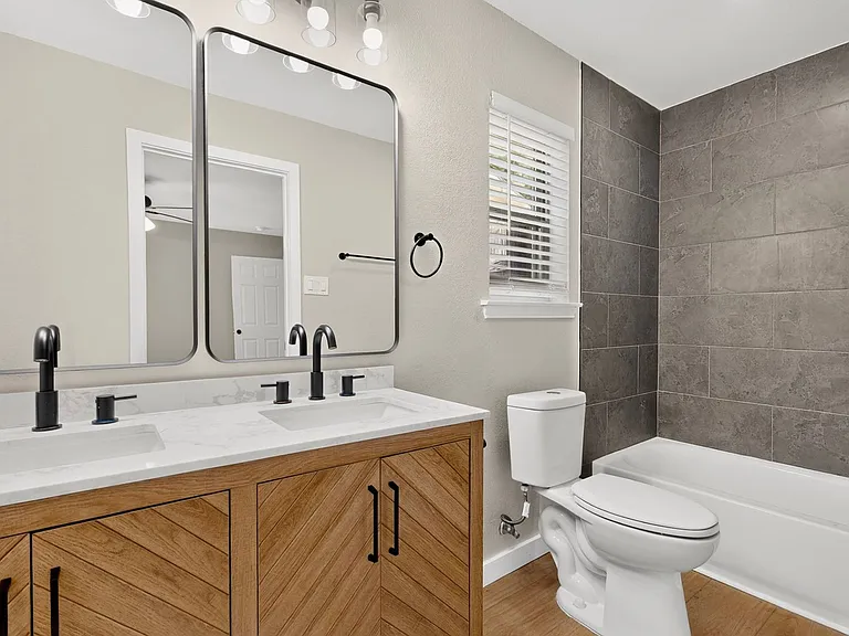 2919 Panhandle Dr — Photo 17