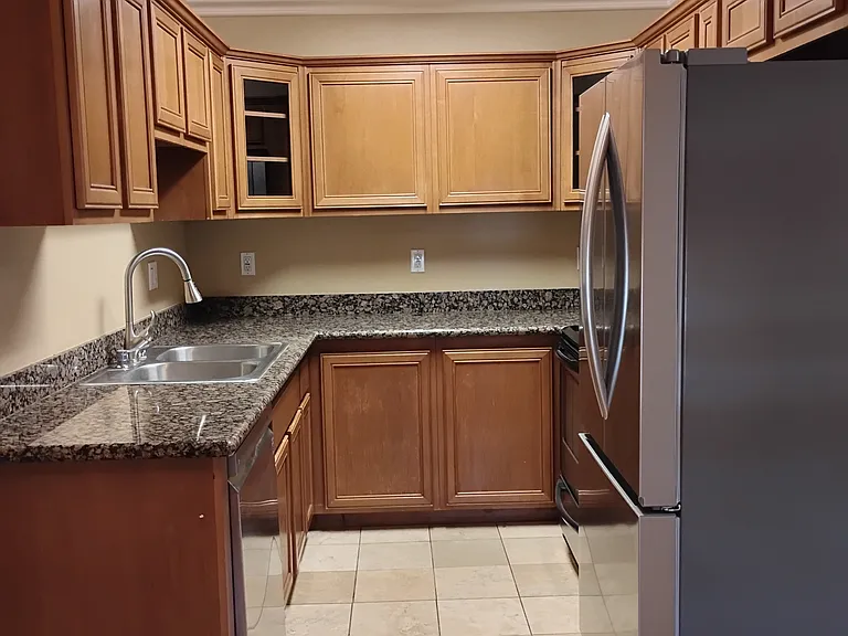 1450 Iris Ave #35 — Photo 12
