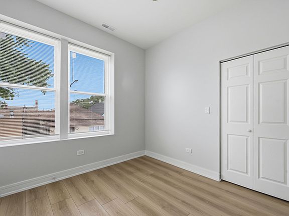 5th image of 2301 S Laramie Ave #3